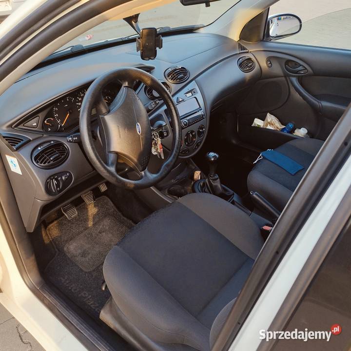 Ford Focus MK1 Kombii kupiony w polskim salonie mazowieckie Warszawa sprzedam