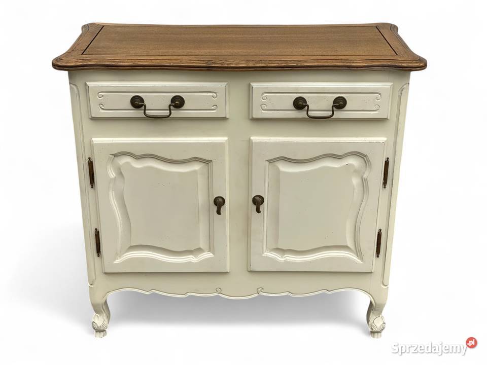 Urokliwa biała komoda rustykalna na giętych Gryfice