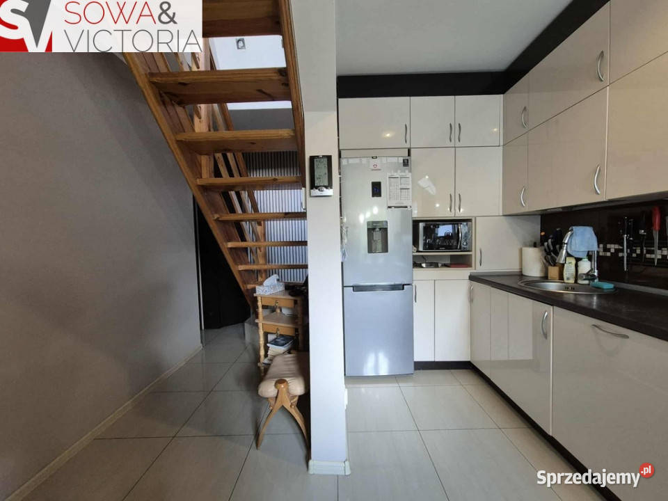 Dwa poziomy i niezależne wejście w centrum Sprzedaż Świebodzice sprzedam