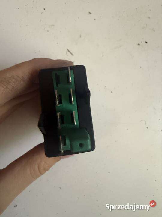 Przełącznik podgrzewania foteli Passat b5 fl Ostrów Wielkopolski