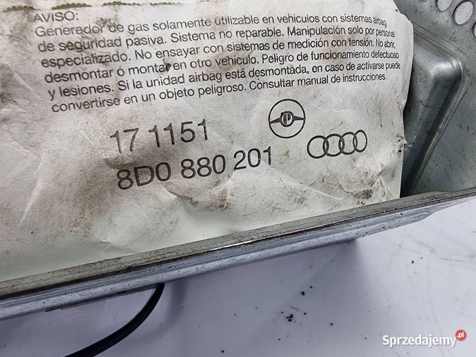 PODUSZKA AIRBAG AUDI A4 B5 8D0880201 Pozostałe Lipno
