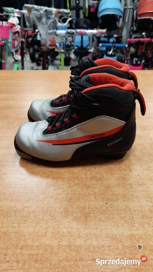 Buty do nart biegowych CLASSIC rozmiar 31 Dębica