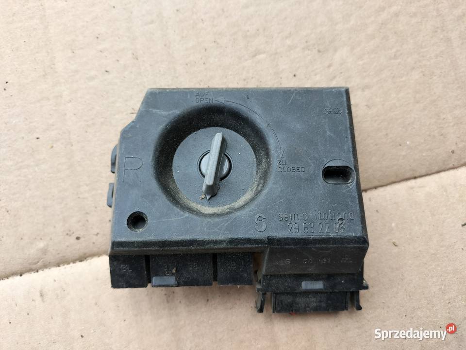 AUDI 80 B4 WKŁAD LAMPY TYŁ PRAWY osobowe