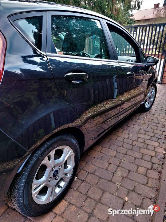 Ford Fiesta mk7 2015r wyposażenie klima benzyna Sieradz