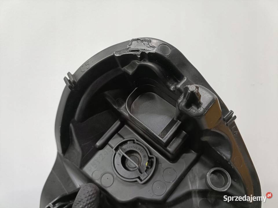 LAMPA PRAWA Volvo XC60 LIFT prawy przód przednia Chełm sprzedam