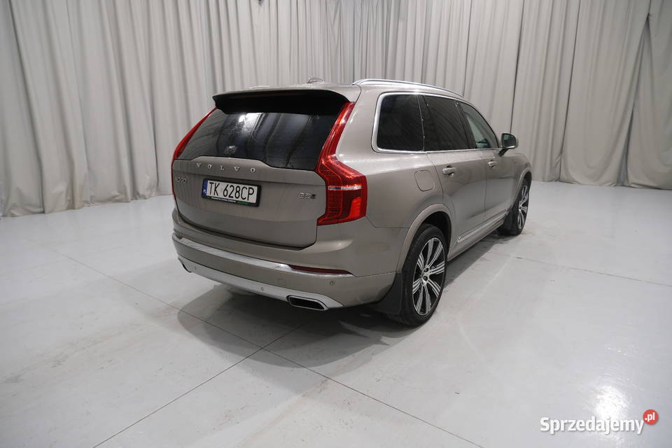 VOLVO XC90 2020 196900 ccm 235 Warszawa