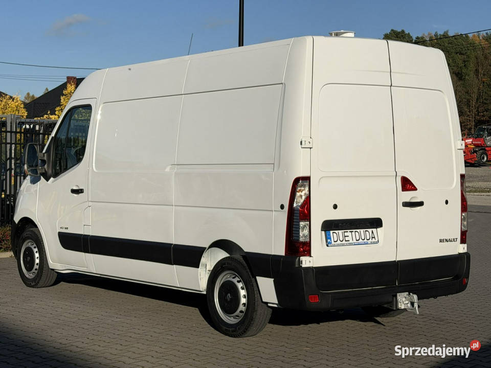 Renault Master 23 125 L2H2 Furgon Blaszak Mały światła przeciwmgłowe Widełki