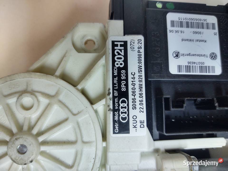 8P0959802H silniczek szyby prawy przód Audi A3 Leszno sprzedam