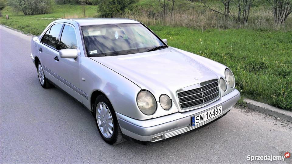 1998 MercedesBenz Klasa E Samochód osobowy 2.5 DIESEL