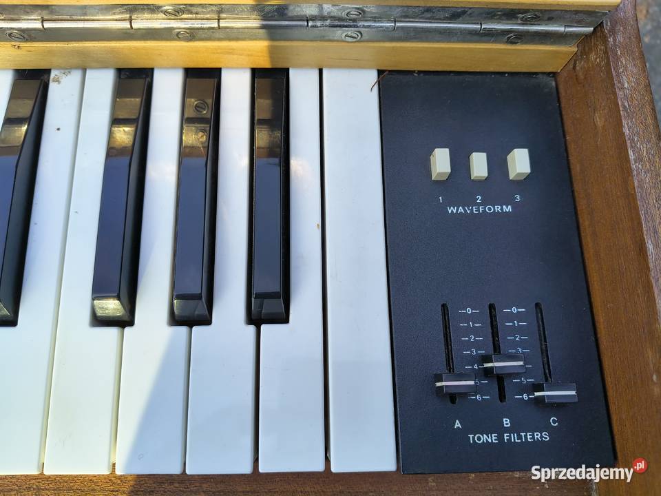 Pianino elektryczne UNITRA Bielsk Podlaski