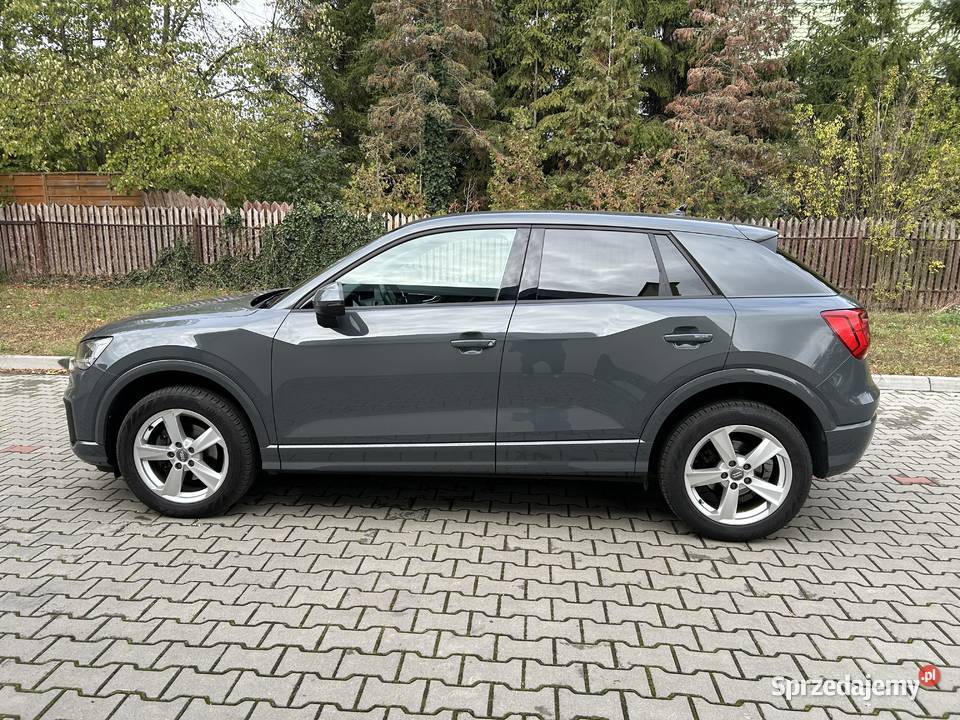AUDIQ21516V150S TRONICSALONPOLSKASPORTAsoBezwy SUV Warszawa