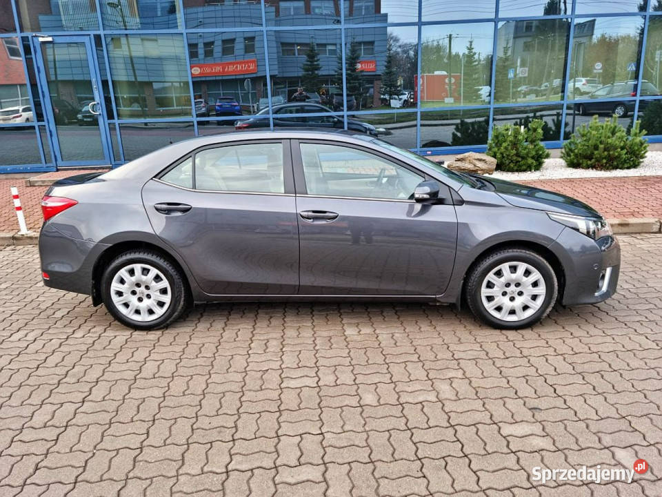 Toyota Corolla 16 AUTOMAT GWARANCJA nawigacja Samochody osobowe