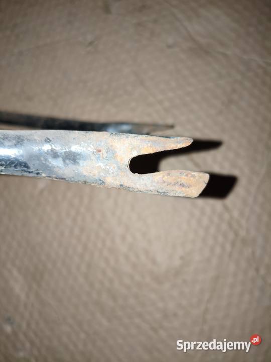 Uchwyt mocowanie błotnik tylny K750 Leszno