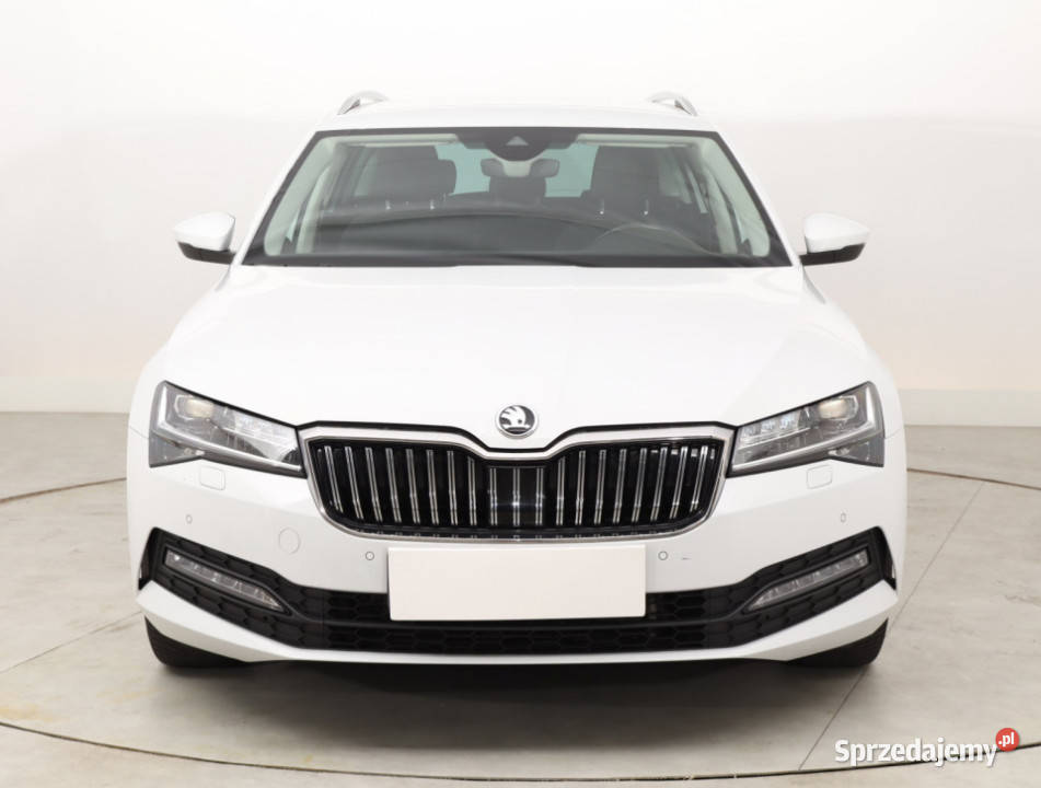 Skoda Superb 15 TSI wspomaganie kierownicy