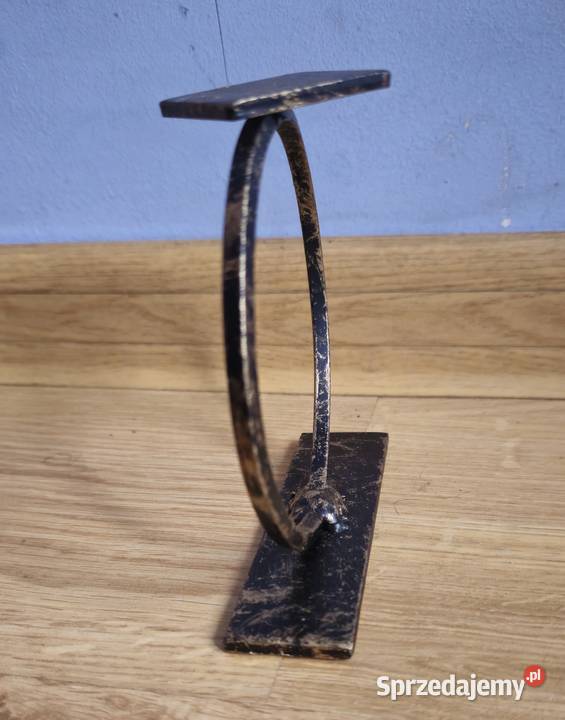 Ozdobny świecznik metalowy Piła