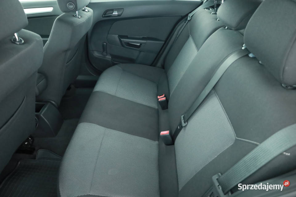 Opel Astra 14 16V nieuszkodzony sprzedam