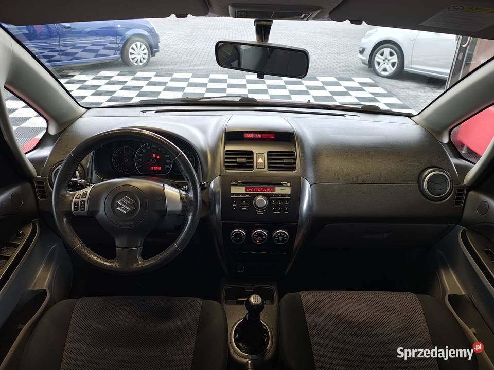 Suzuki SX4 16Benzyna 4x4 Stan benzyna SX4 Zarszyn