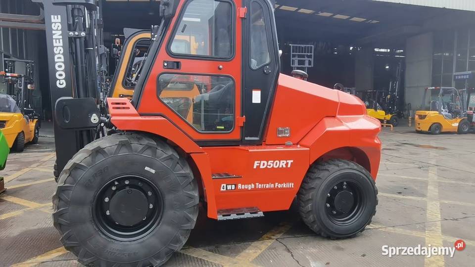 Terenowy wózek widłowy 5 ton z osprzętem na Gdańsk sprzedam