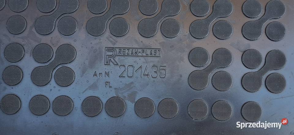 Dywaniki gumowe Toyota RAV4 V 2018 REZAWPLAST Mielęcin