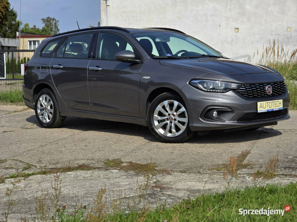 Fiat Tipo ZadbanyKameraPdc II 2016 lakier metallic Białogard
