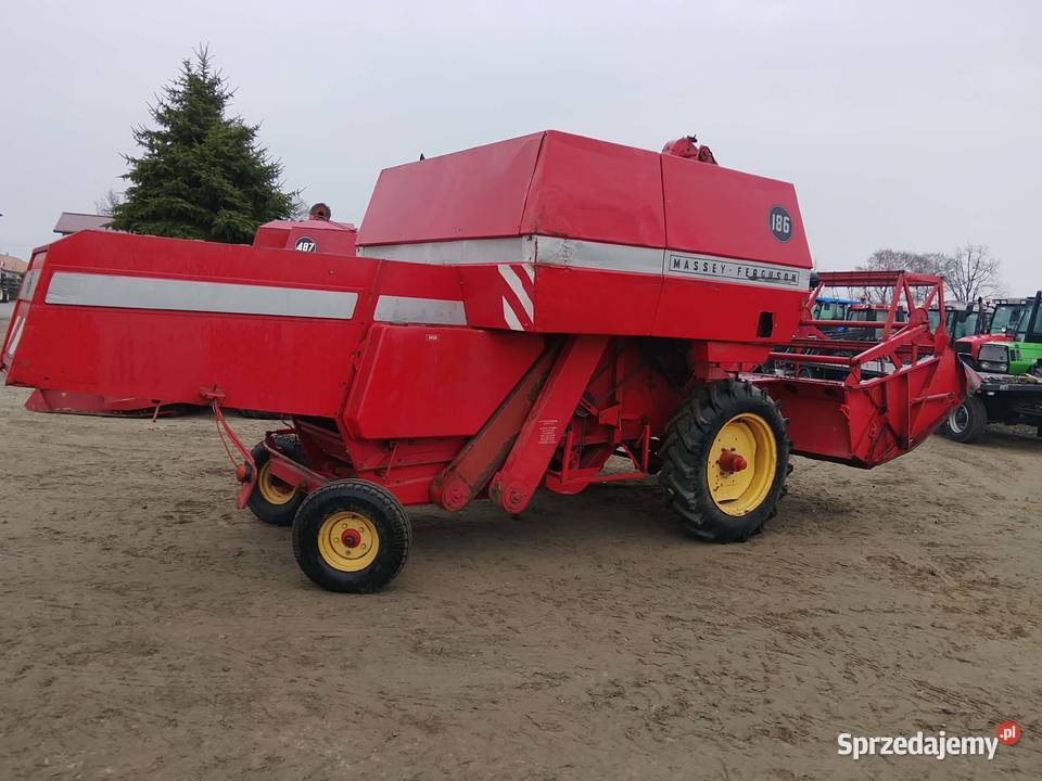 Kombajn zbożowy Massey Ferguson 186 w oryginale Maszyny rolnicze
