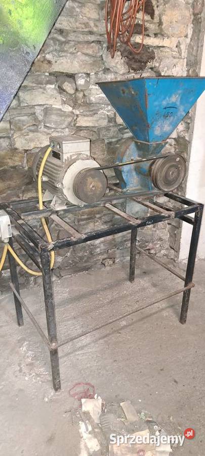 Śrutownik młynek do zboża Sucha