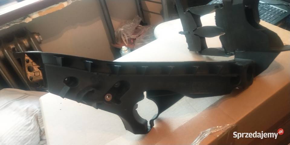 Audi A4 B8 0812 ślizg uchwyt reflektora prawy Łódź sprzedam