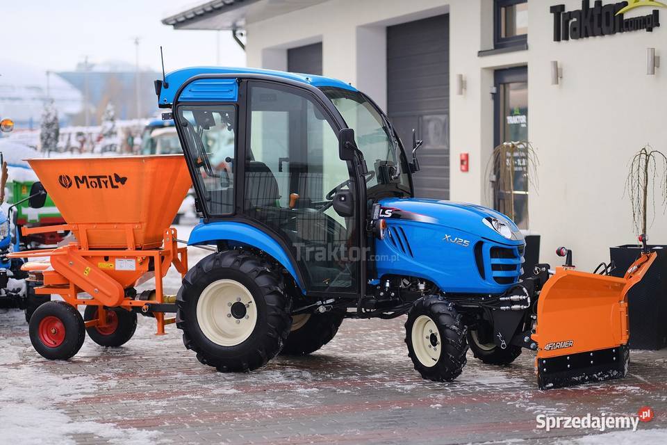 LS Tractor XJ25 MEC 4x4 244 CAB posypywarka Rolnictwo Tajęcina