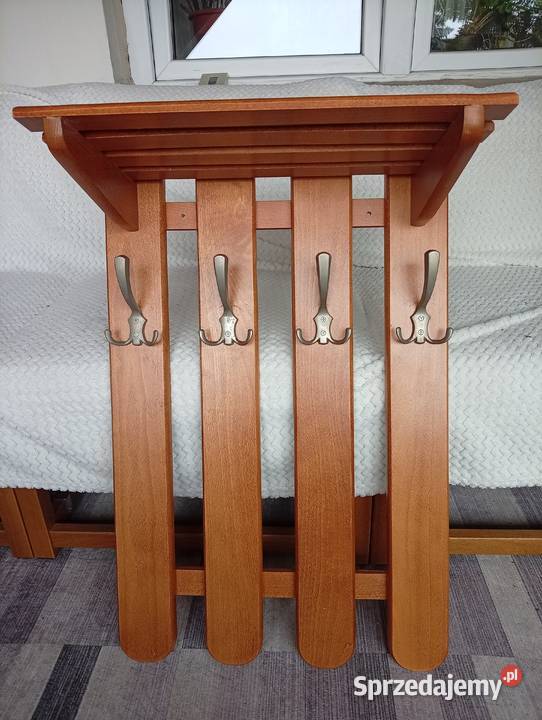 Wieszak drewniany z półką 76cm Wieszaki