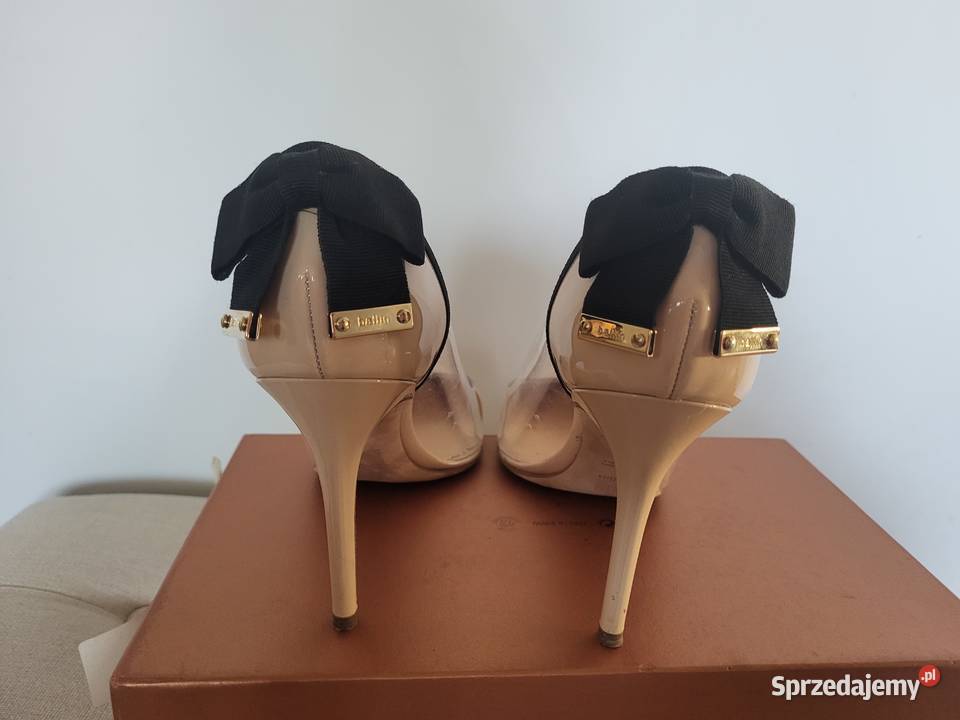 Szpilki beżowe Bally r40 Tychy