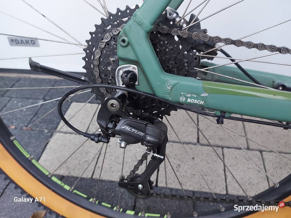 Rower elektryczny CUBE NATURE HYBRID ONEkoła sprzedam