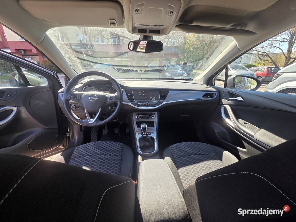 Sprzedam Opel Astra 14 benzyna 42000 przebiegu Samochody osobowe Warszawa