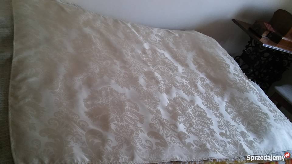 obrus obrusy na prezent beżowy złoty beżowy Gdańsk