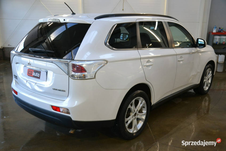 Mitsubishi Outlander 23 D 156 4x4 KAMERA COFANIA 156KM Kęty