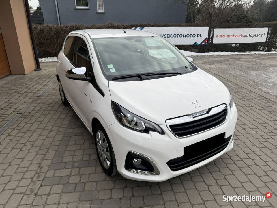 Peugeot 108 Rezerwacja czujnik parkowania Orzech