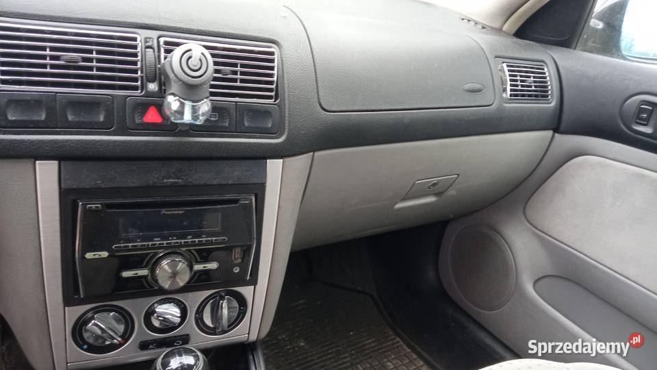 Golf 4 16 2002r klima Ozorków