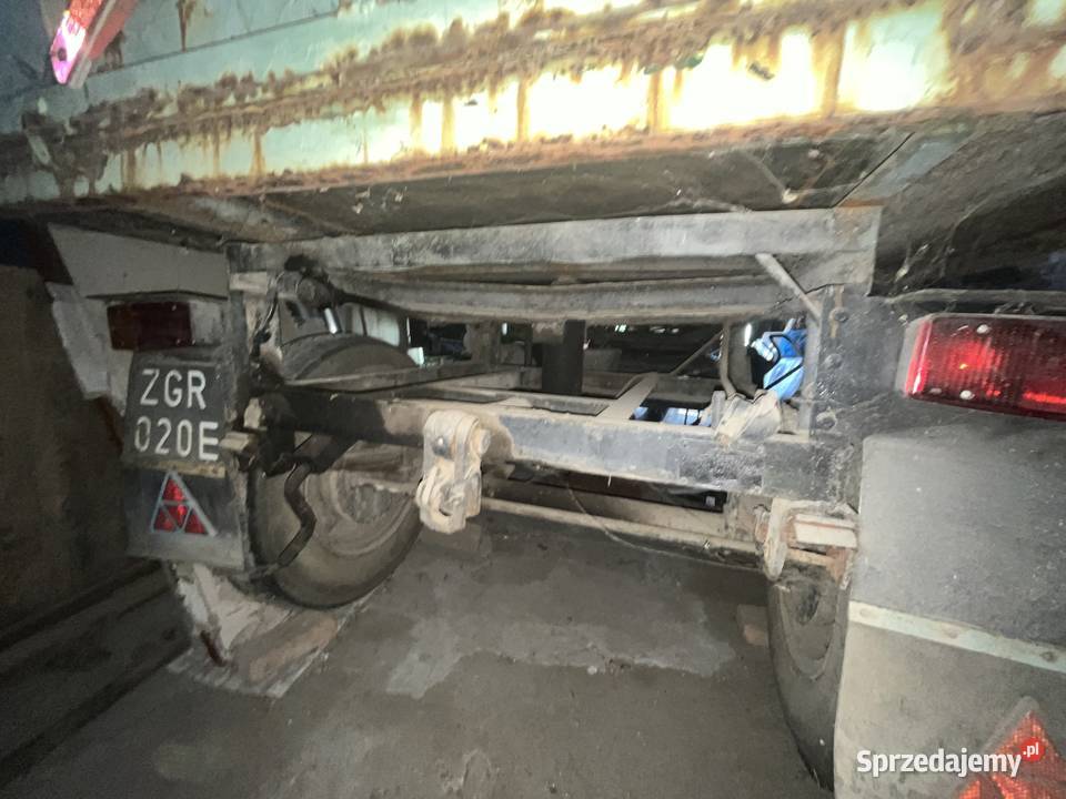 Sanok przyczepa