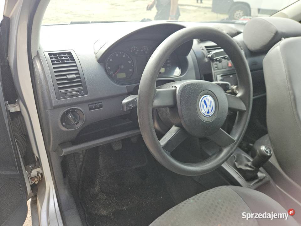 Volkswagen polo 9n 2002 r 12 64 na części padł