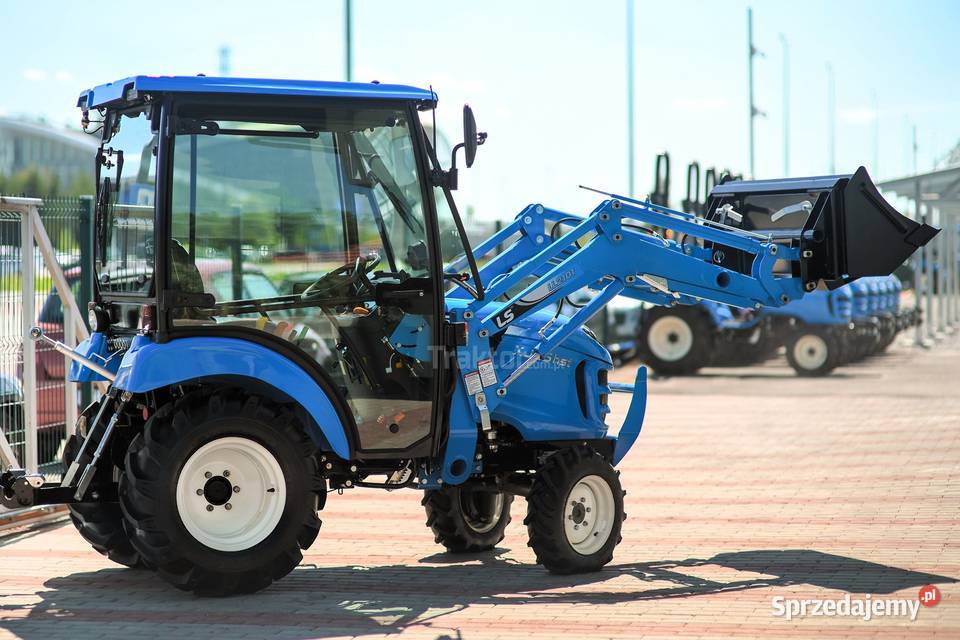 LS Tractor XJ25 HST 4x4 244 CAB ładowacz czołowy Tajęcina sprzedam