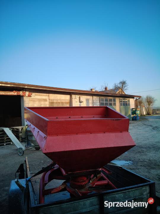 Rozsiewacz nawozowy LELY Rozsiewacze nawozów Rossosz sprzedam