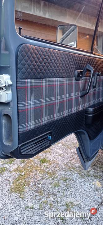 Kratka nawiewu powietrza Volkswagen Transporter Rok produkcji 1985 Starachowice
