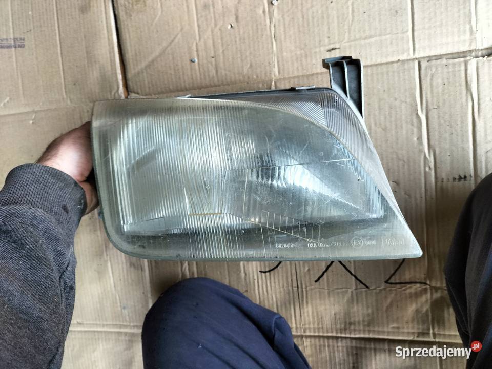 LAMPA PRZEDNIA PRZÓD PRAWA SUBARU JUSTY Kamień-Kolonia