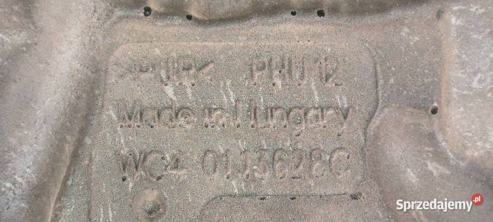 OSŁONA SILNIKA SKODA OCTAVIA III 04L103925T osobowe Lipno sprzedam