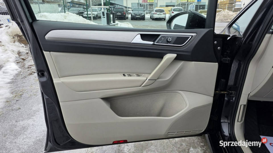 Volkswagen Golf Sportsvan MALUTKI PRZEBIEG 28 podgrzewane fotele Lębork