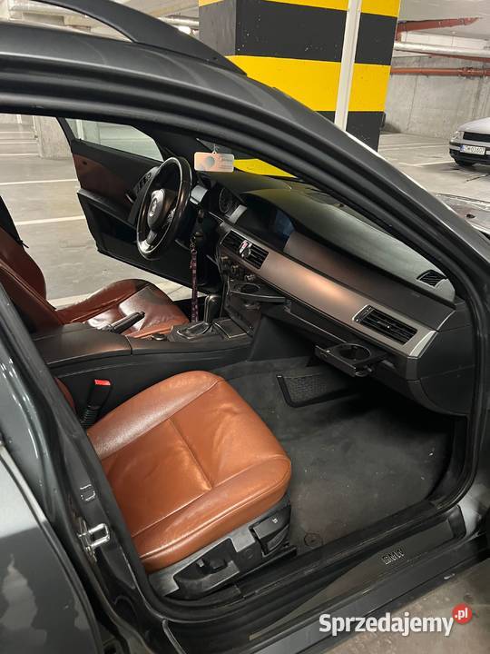 BMW Seria 5 E61 525d 2007 Automat Skóra Panorama szyberdach Domanowo