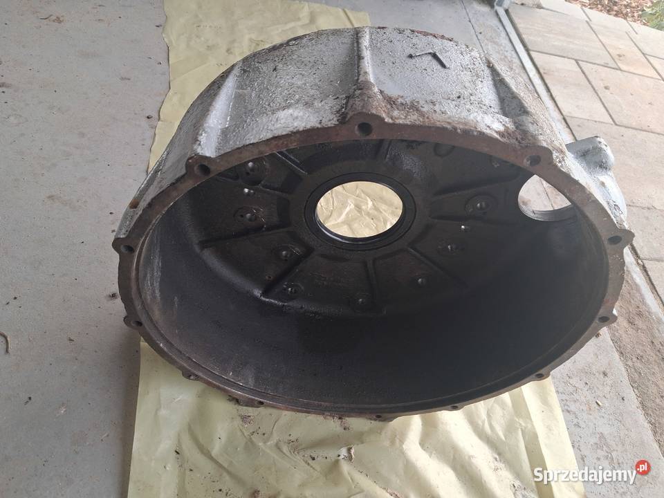 Obudowa koła zamachowego Ursus C328 Opoczno