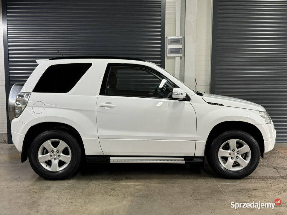 Suzuki Grand Vitara 2013 cała w oryginale lakier metallic Chechło