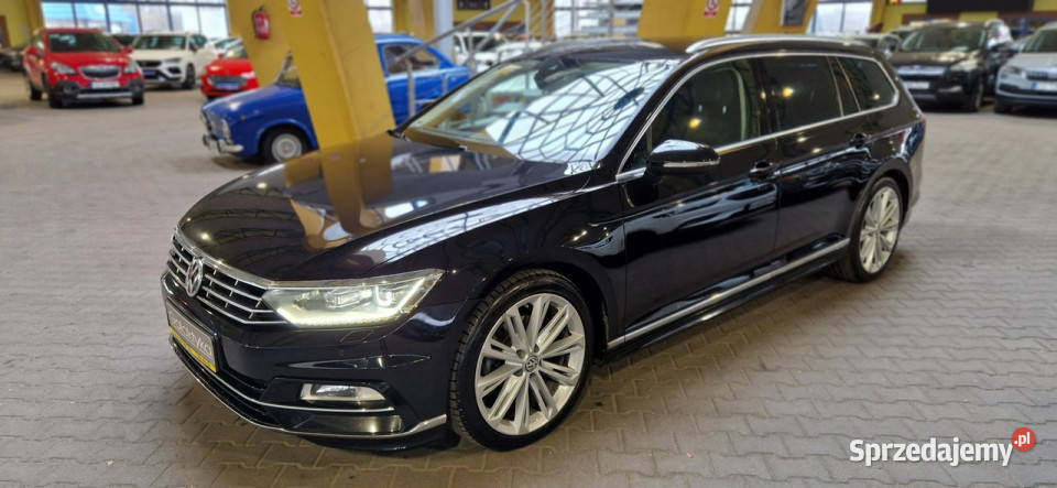 Volkswagen Passat opis W podanej Roczna podgrzewane fotele sprzedam