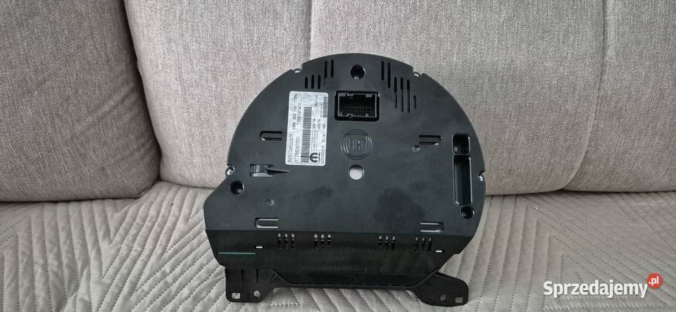 Licznik TFT zegary Fiat 500 wielkopolskie