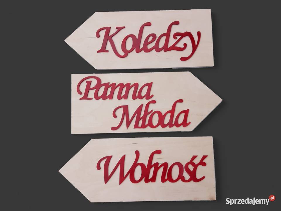 Tablice drogowskaz strzałki dom Pani Młodej Pana Chomranice
